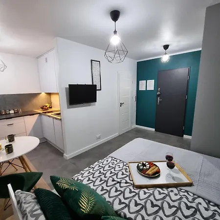 Apartament 13 Kawalerka Szmaragdowa