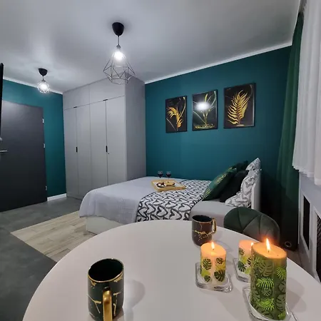Apartament 13 Kawalerka Szmaragdowa