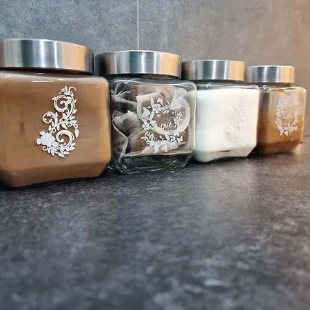 13 Kawalerka Szmaragdowa דירה צ'סטוצ'ובה