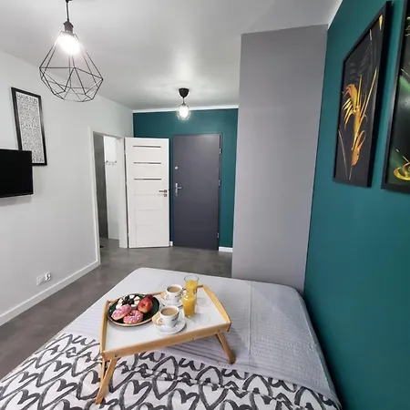 13 Kawalerka Szmaragdowa Apartament