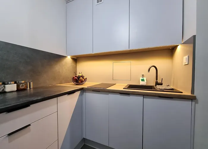 13 Kawalerka Szmaragdowa דירה