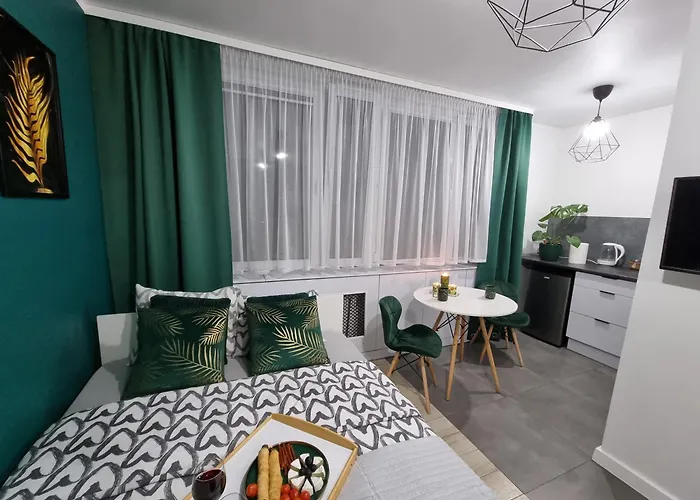 13 Kawalerka Szmaragdowa *