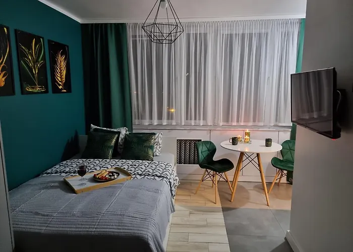 דירה 13 Kawalerka Szmaragdowa צ'סטוצ'ובה