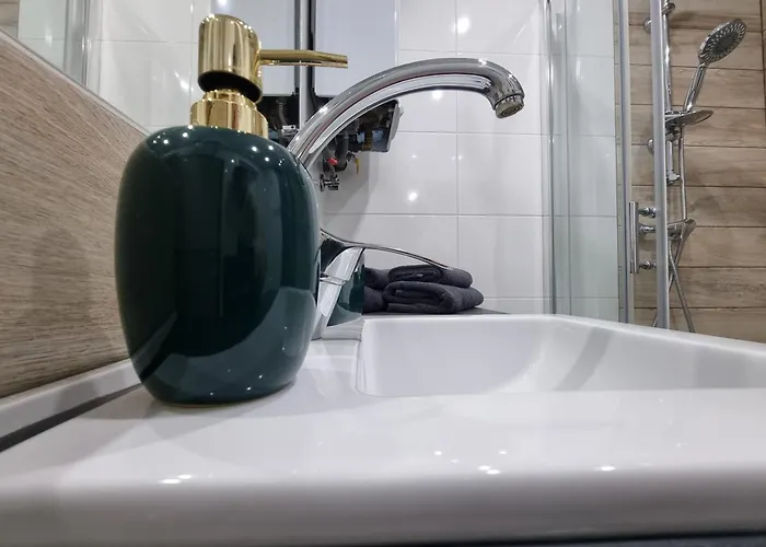 13 Kawalerka Szmaragdowa