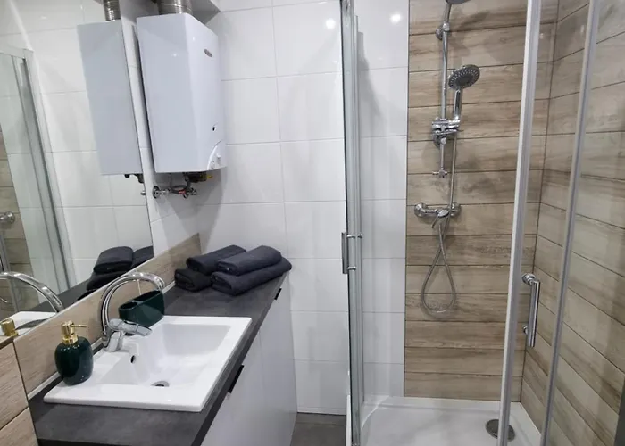 13 Kawalerka Szmaragdowa דירה *