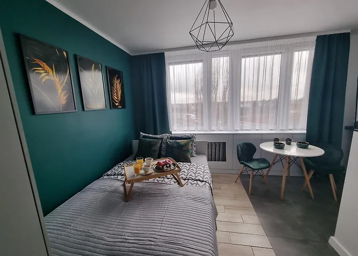 13 Kawalerka Szmaragdowa *