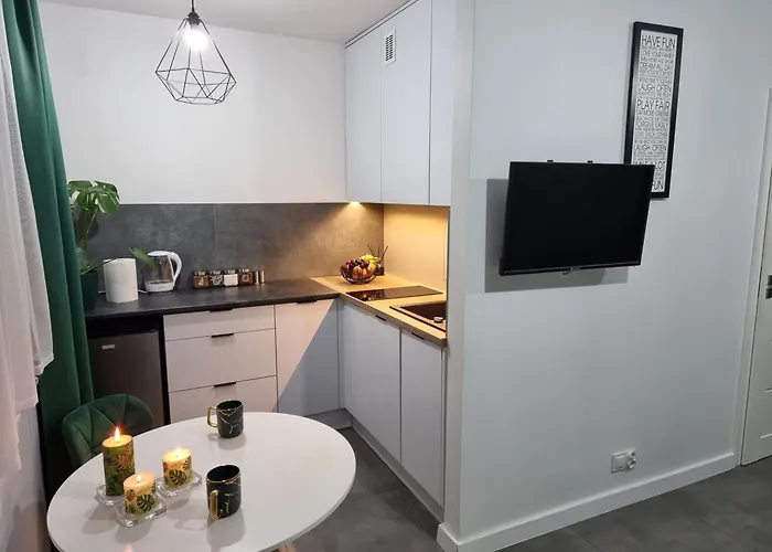 13 Kawalerka Szmaragdowa דירה