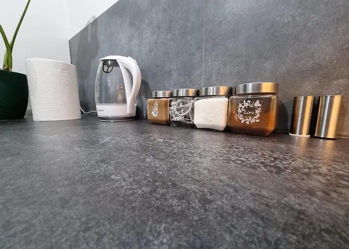 דירה 13 Kawalerka Szmaragdowa צ'סטוצ'ובה